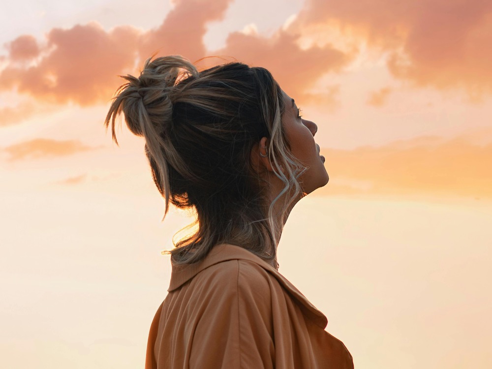 woman-thinking