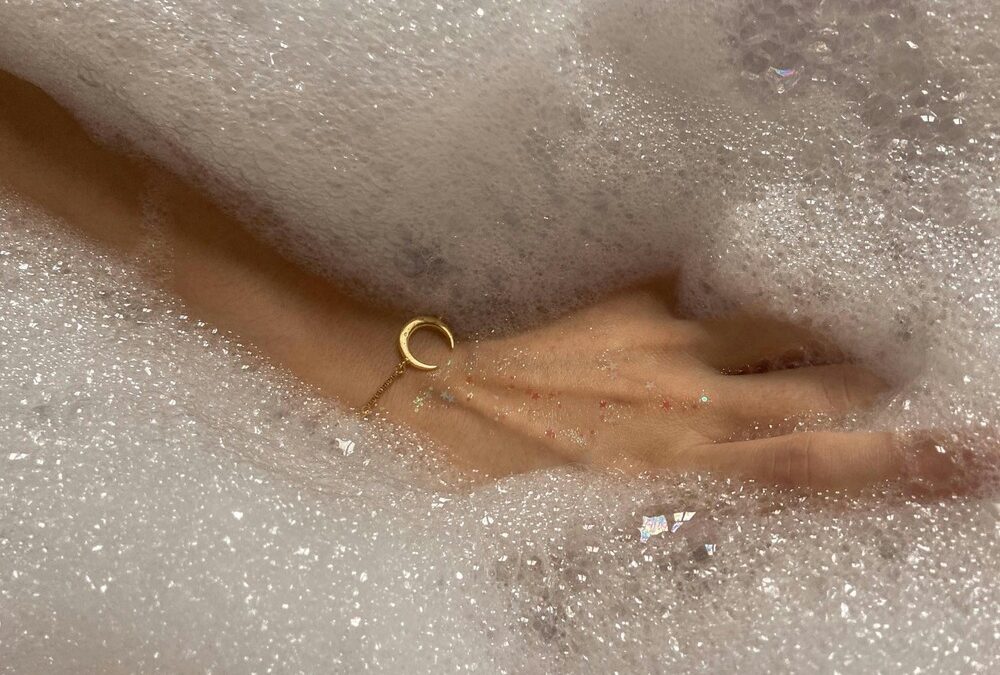 Here’s how glycolipid cream cleanses your skin while maintaining the health of your barrier