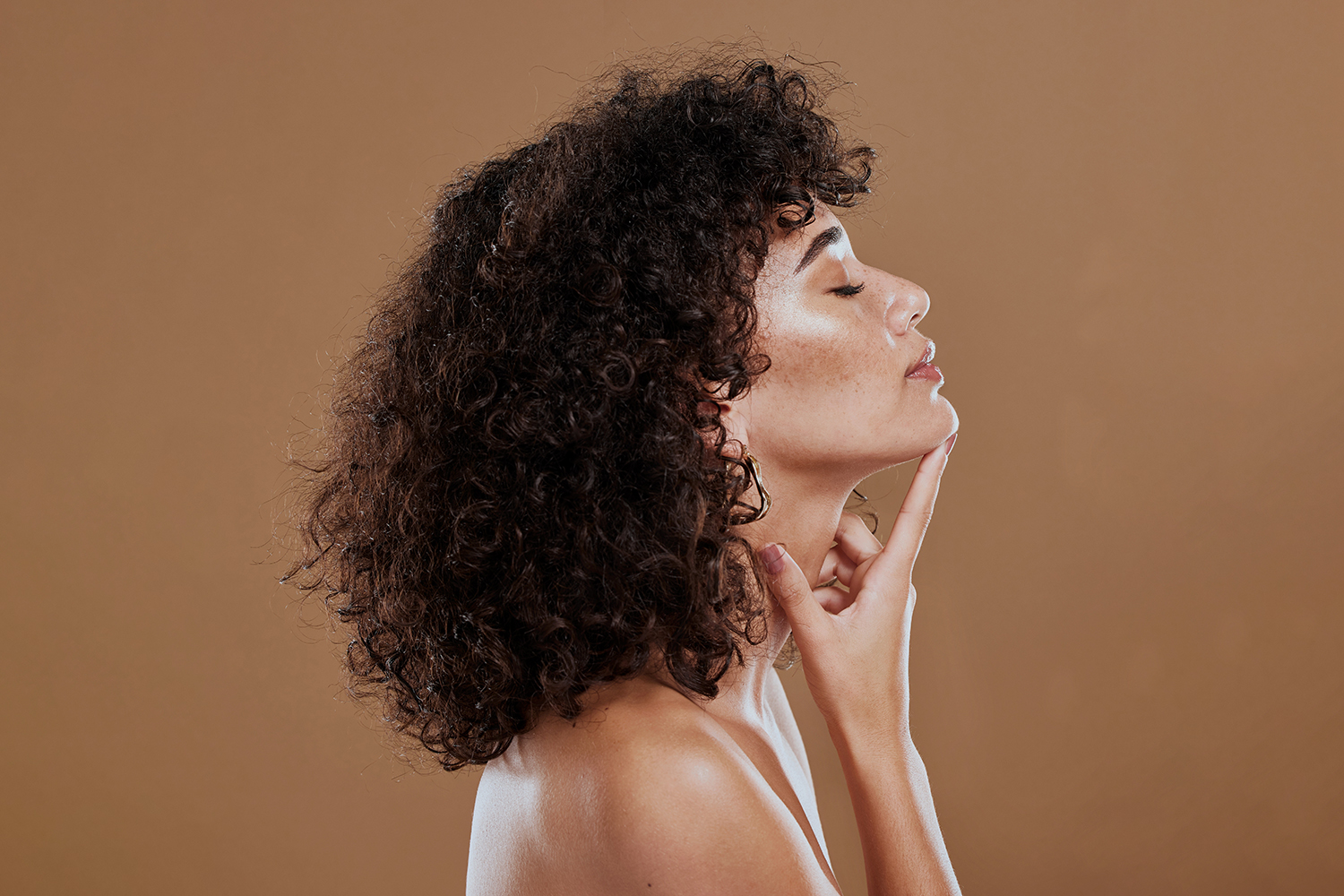 How To Tell If You’ve Disrupted Your Skin’s Microbiome, Per An Expert